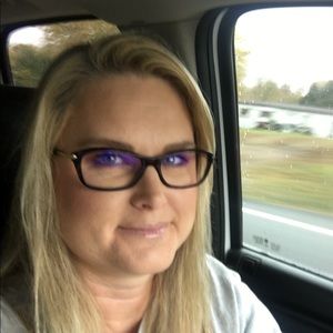 Meet your Posher, Davida